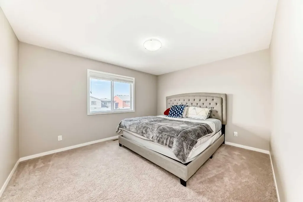 140 Howse Avenue NE Calgary AB T3P 0W1