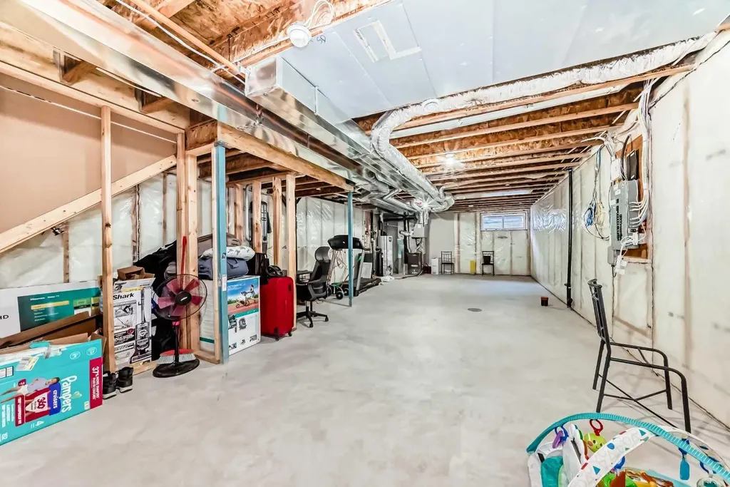 140 Howse Avenue NE Calgary AB T3P 0W1
