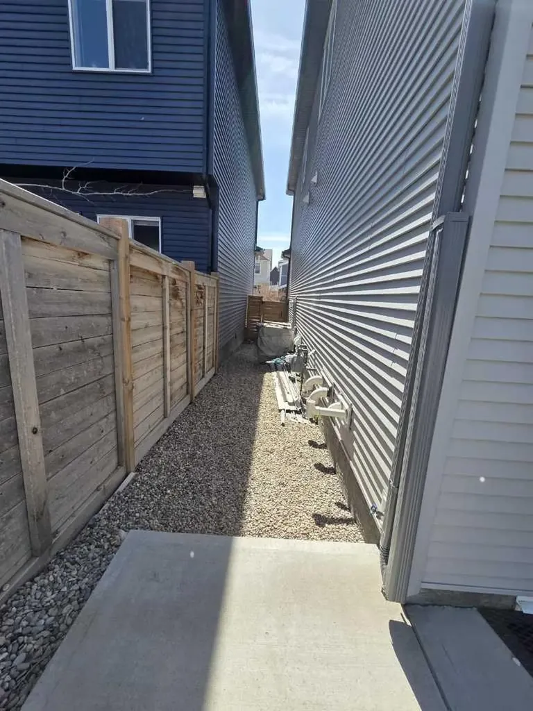140 Howse Avenue NE Calgary AB T3P 0W1