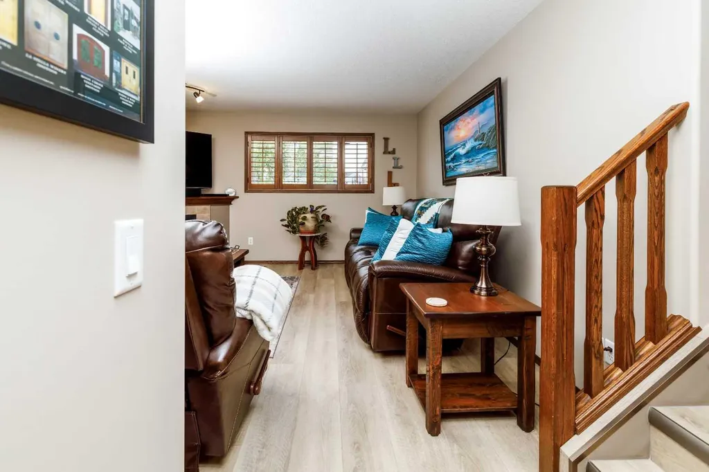 23 Oxley Close Red Deer AB T4P 0B8
