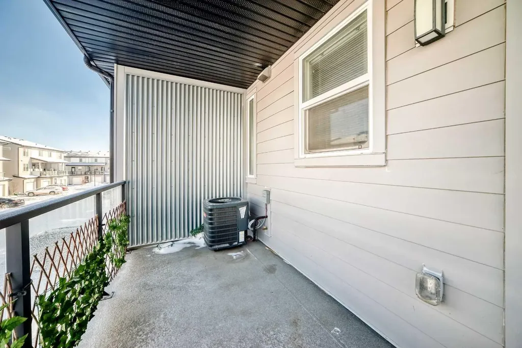 135 Redstone Walk NE Calgary AB T3N 1M6