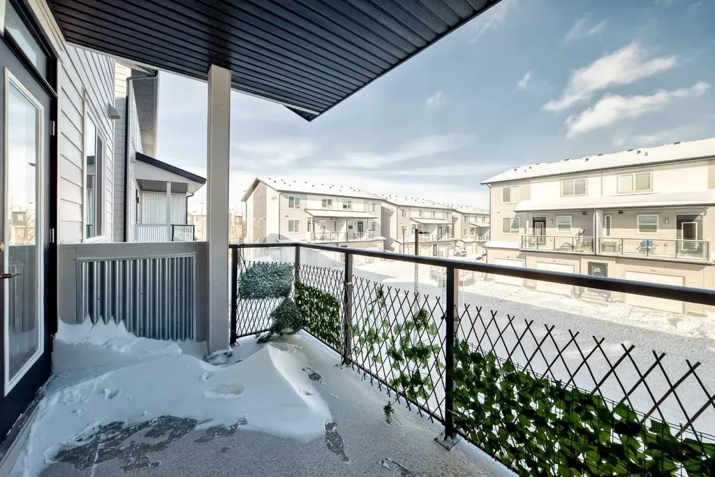 135 Redstone Walk NE Calgary AB T3N 1M6