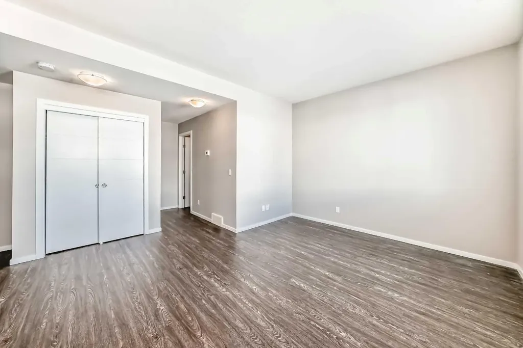 135 Redstone Walk NE Calgary AB T3N 1M6