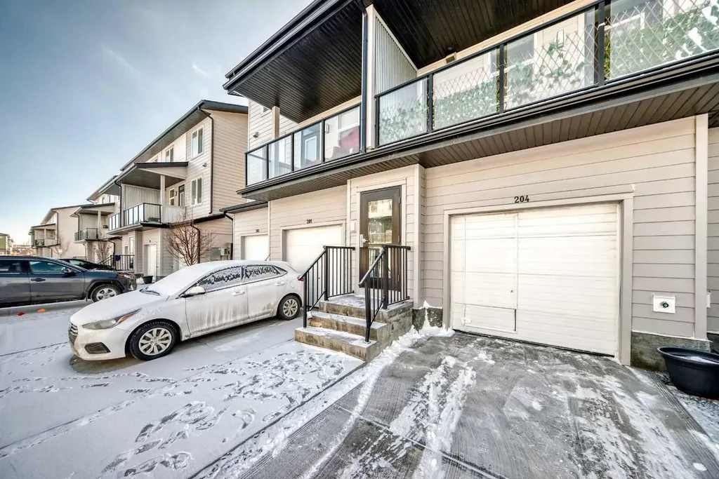 135 Redstone Walk NE Calgary AB T3N 1M6