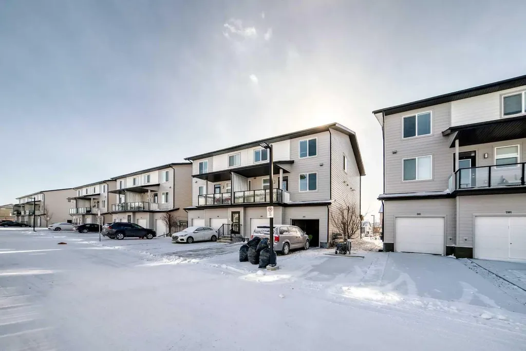 135 Redstone Walk NE Calgary AB T3N 1M6