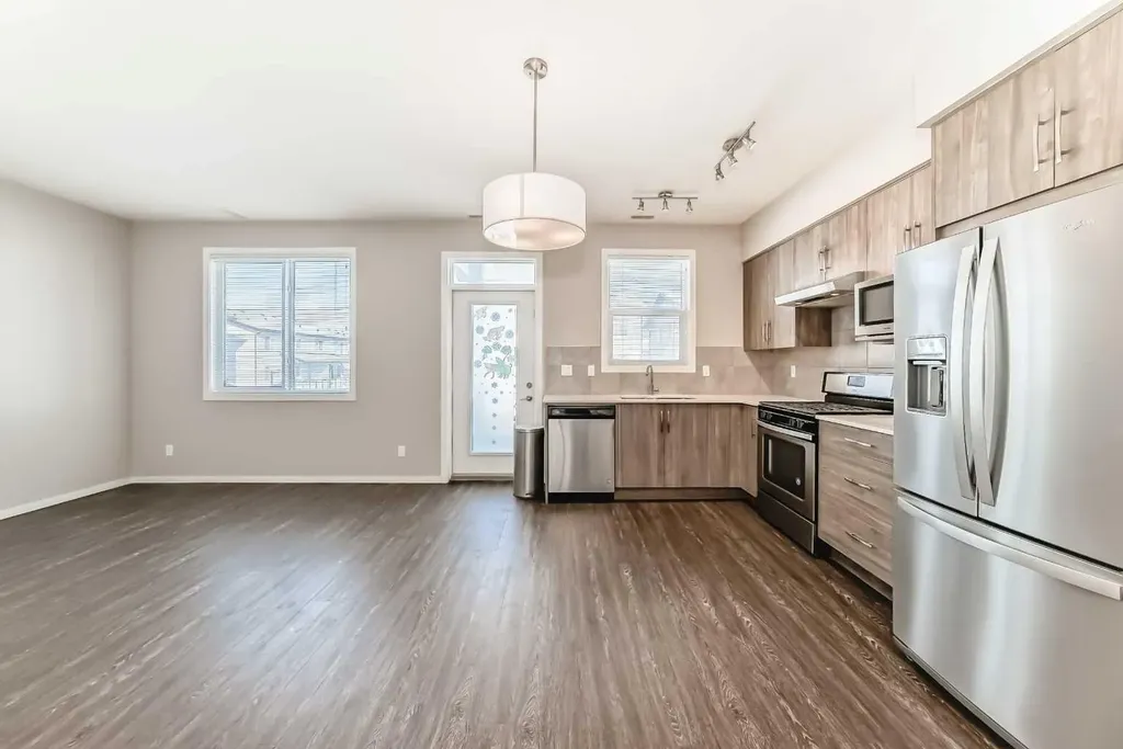 135 Redstone Walk NE Calgary AB T3N 1M6