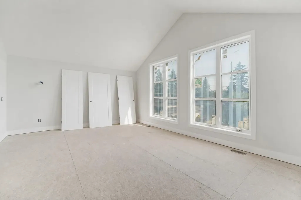 4612 Grove Hill Road SW Calgary AB T3E 4G1