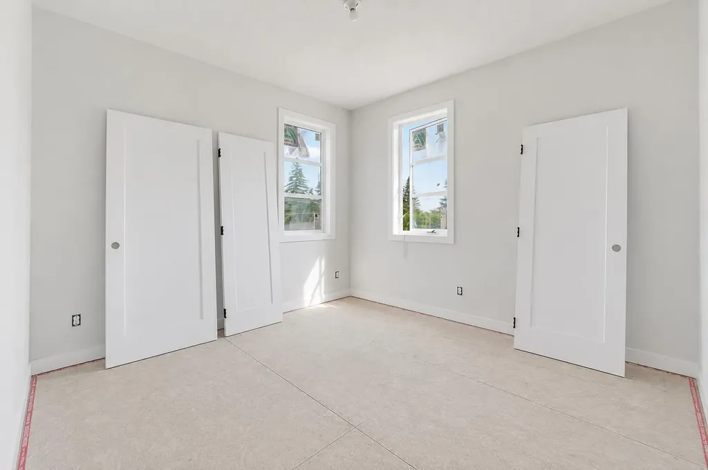 4612 Grove Hill Road SW Calgary AB T3E 4G1