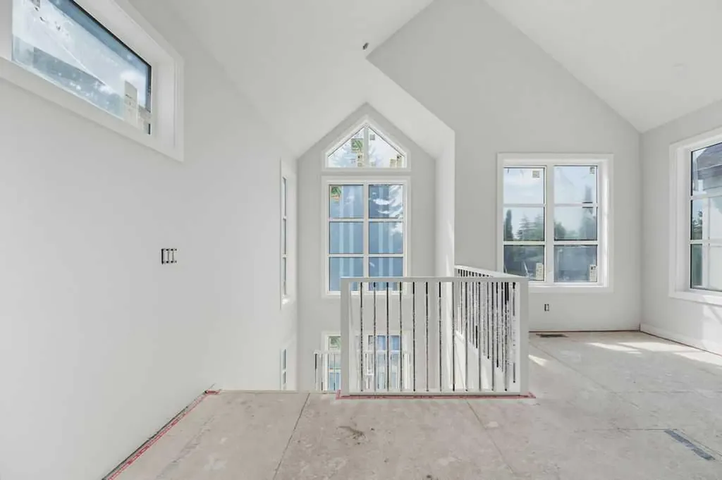 4612 Grove Hill Road SW Calgary AB T3E 4G1