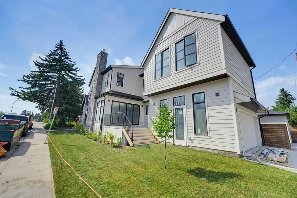 4612 Grove Hill Road SW Calgary AB T3E 4G1