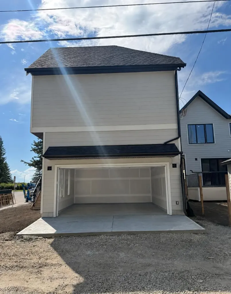 4612 Grove Hill Road SW Calgary AB T3E 4G1