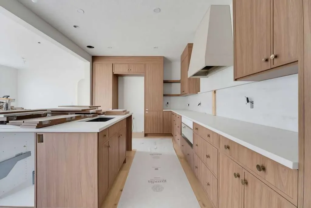 4612 Grove Hill Road SW Calgary AB T3E 4G1