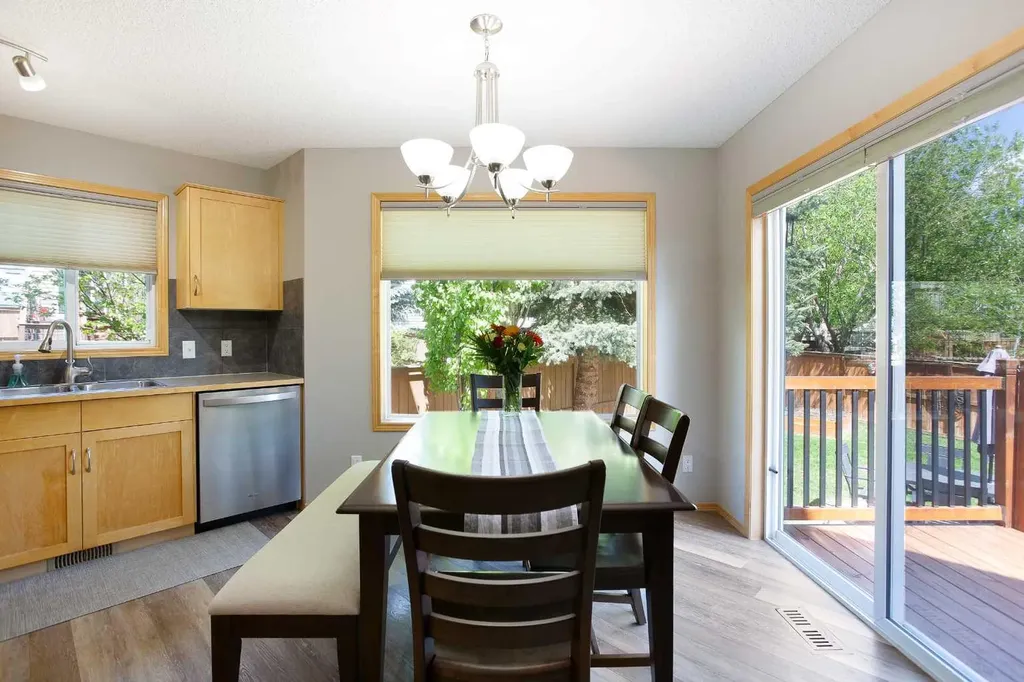 214 Tuscany Ravine Road NW Calgary AB T3L 2W9