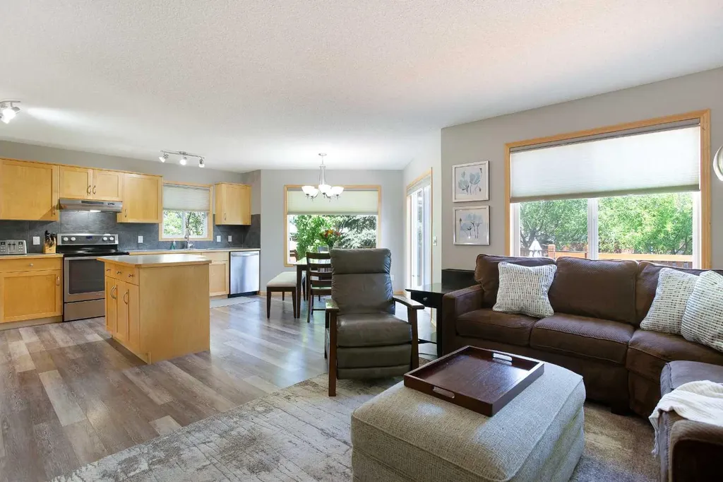 214 Tuscany Ravine Road NW Calgary AB T3L 2W9