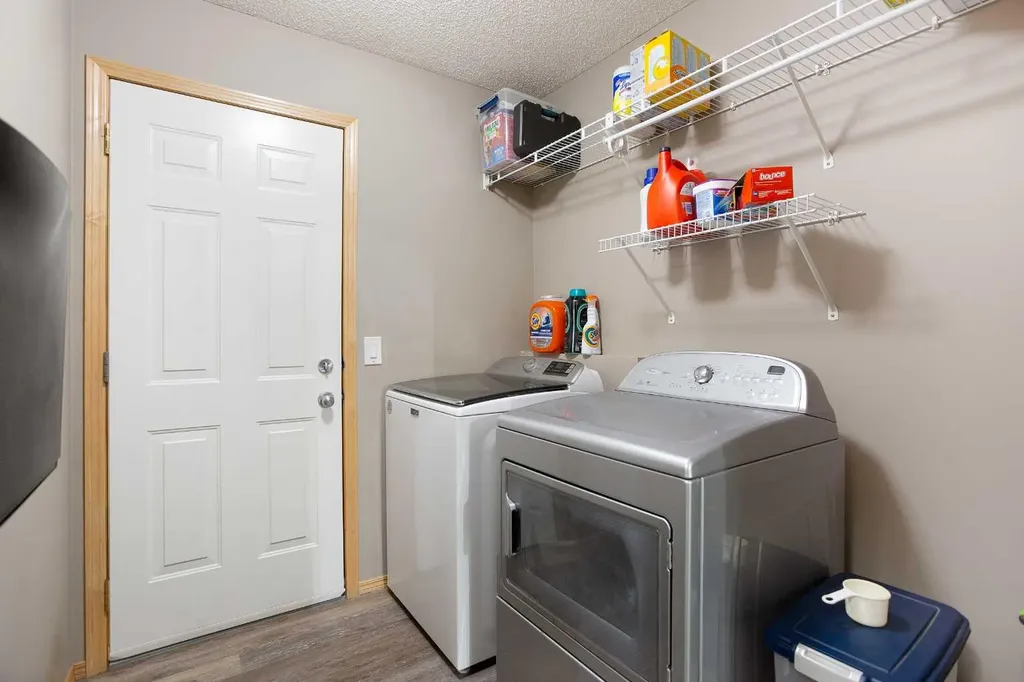 214 Tuscany Ravine Road NW Calgary AB T3L 2W9