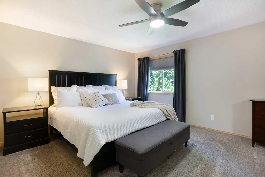 214 Tuscany Ravine Road NW Calgary AB T3L 2W9