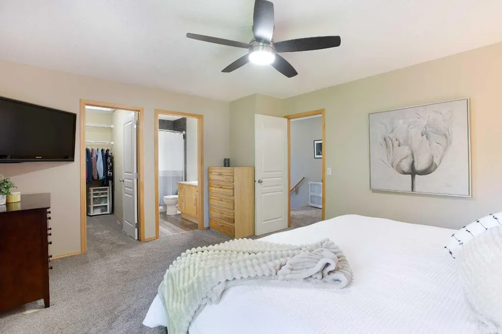 214 Tuscany Ravine Road NW Calgary AB T3L 2W9