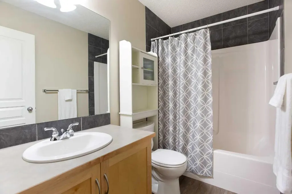 214 Tuscany Ravine Road NW Calgary AB T3L 2W9
