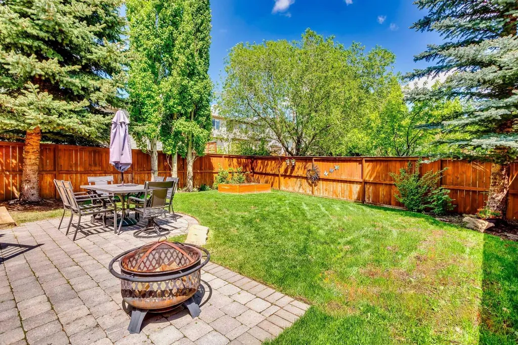 214 Tuscany Ravine Road NW Calgary AB T3L 2W9