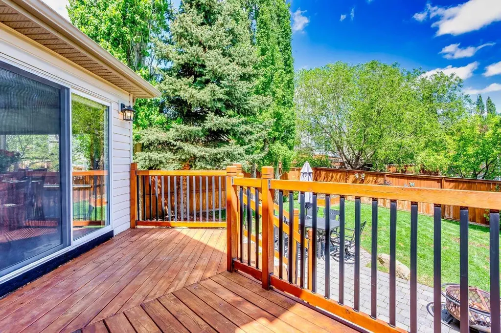 214 Tuscany Ravine Road NW Calgary AB T3L 2W9
