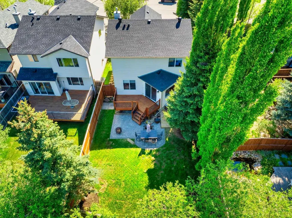 214 Tuscany Ravine Road NW Calgary AB T3L 2W9