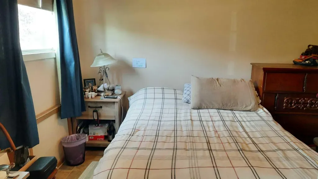 261 1 Avenue Drumheller AB T0J1B0