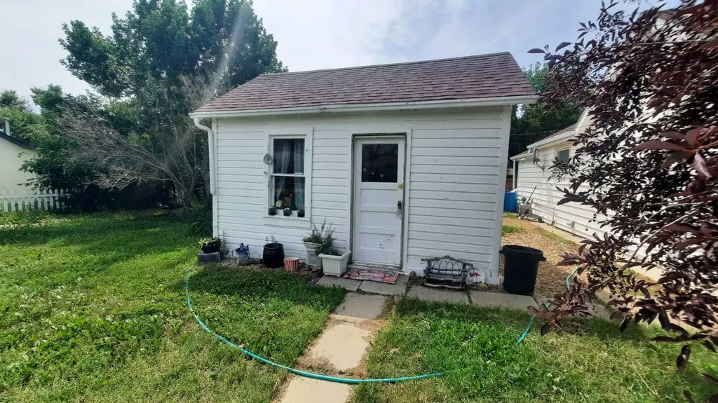 261 1 Avenue Drumheller AB T0J1B0