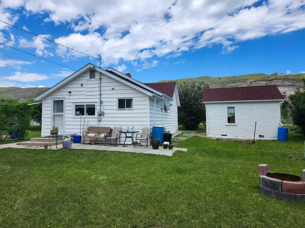 261 1 Avenue Drumheller AB T0J1B0