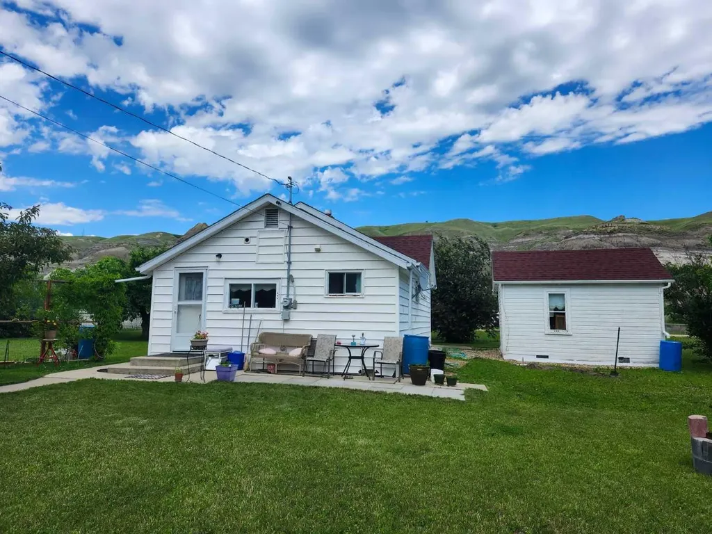 261 1 Avenue Drumheller AB T0J1B0