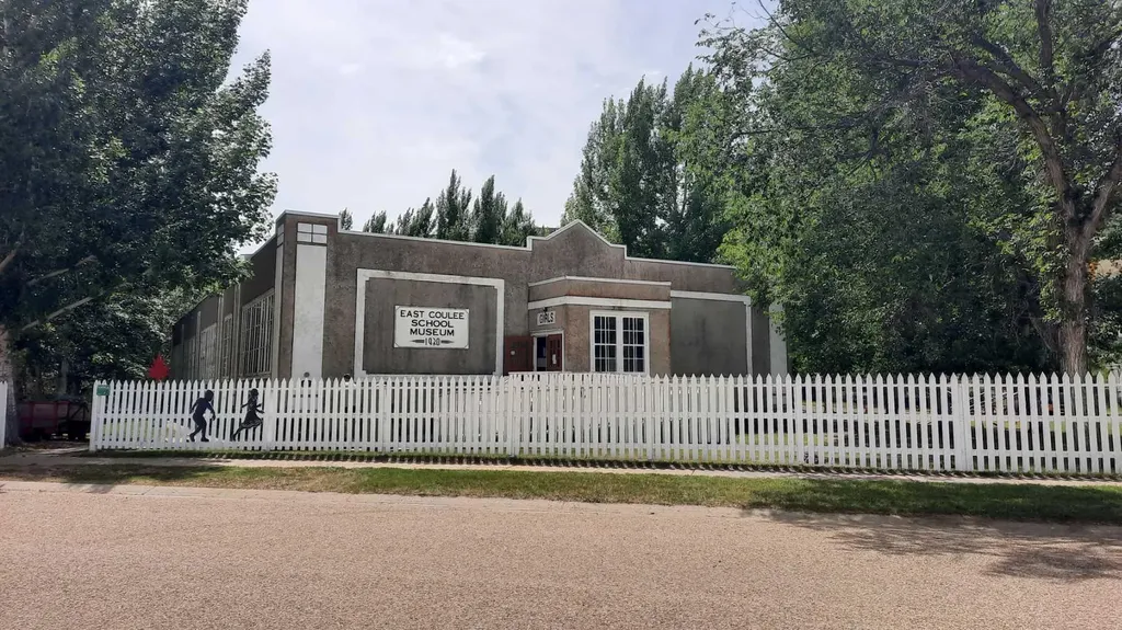 261 1 Avenue Drumheller AB T0J1B0