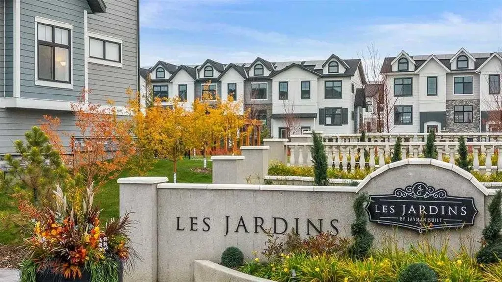 255 Les Jardins Park SE Calgary AB T2C 5W9