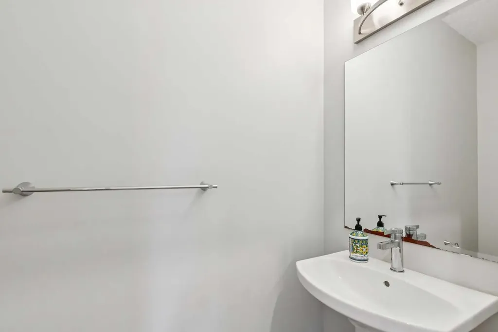 101 Howse Terrace NE Calgary AB T3P 1K5