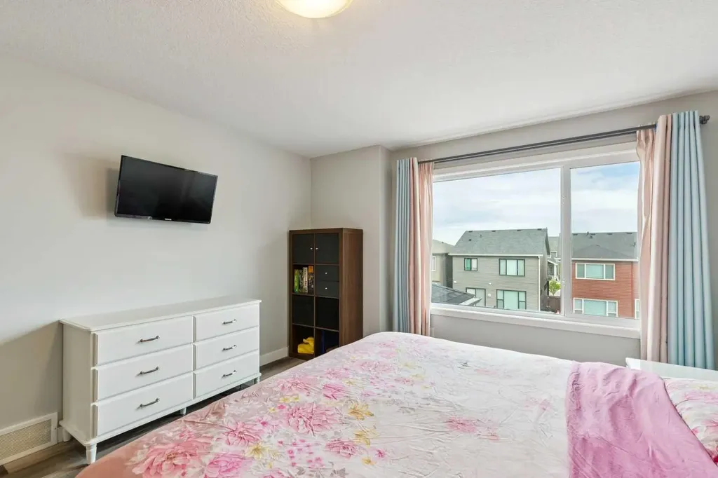 101 Howse Terrace NE Calgary AB T3P 1K5