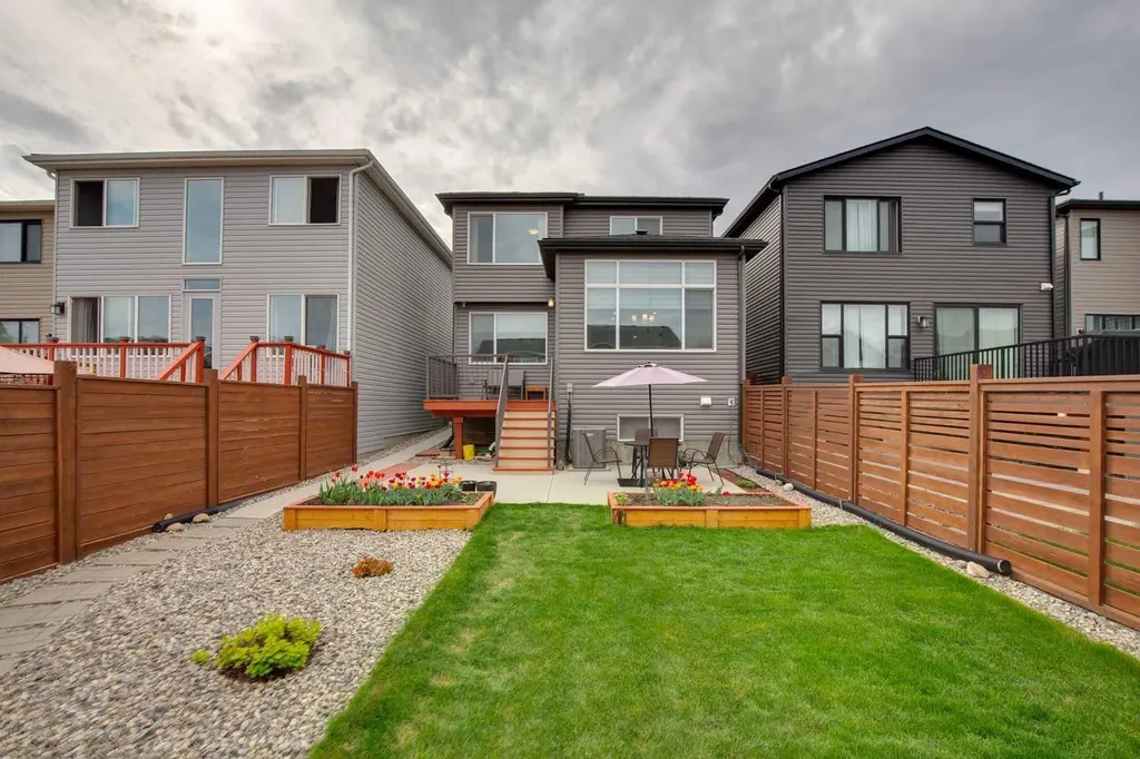 101 Howse Terrace NE Calgary AB T3P 1K5