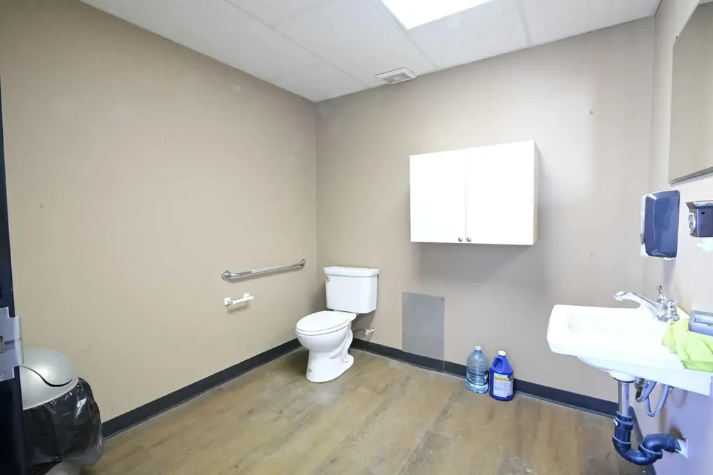 7419 50 Avenue Red Deer AB T4P 1M5