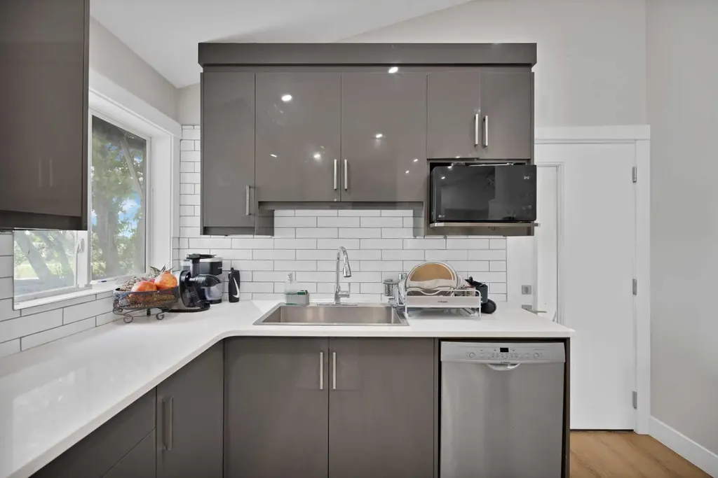 100 San Diego Green NE Calgary AB T1Y7C5