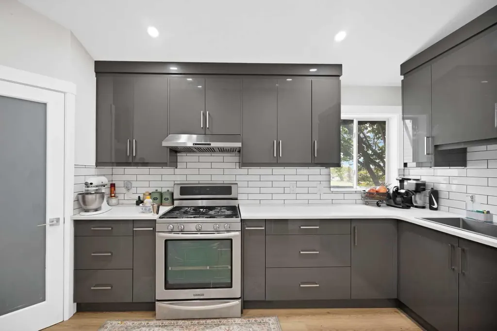 100 San Diego Green NE Calgary AB T1Y7C5