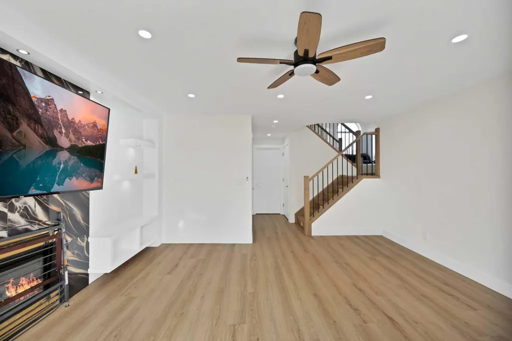 100 San Diego Green NE Calgary AB T1Y7C5