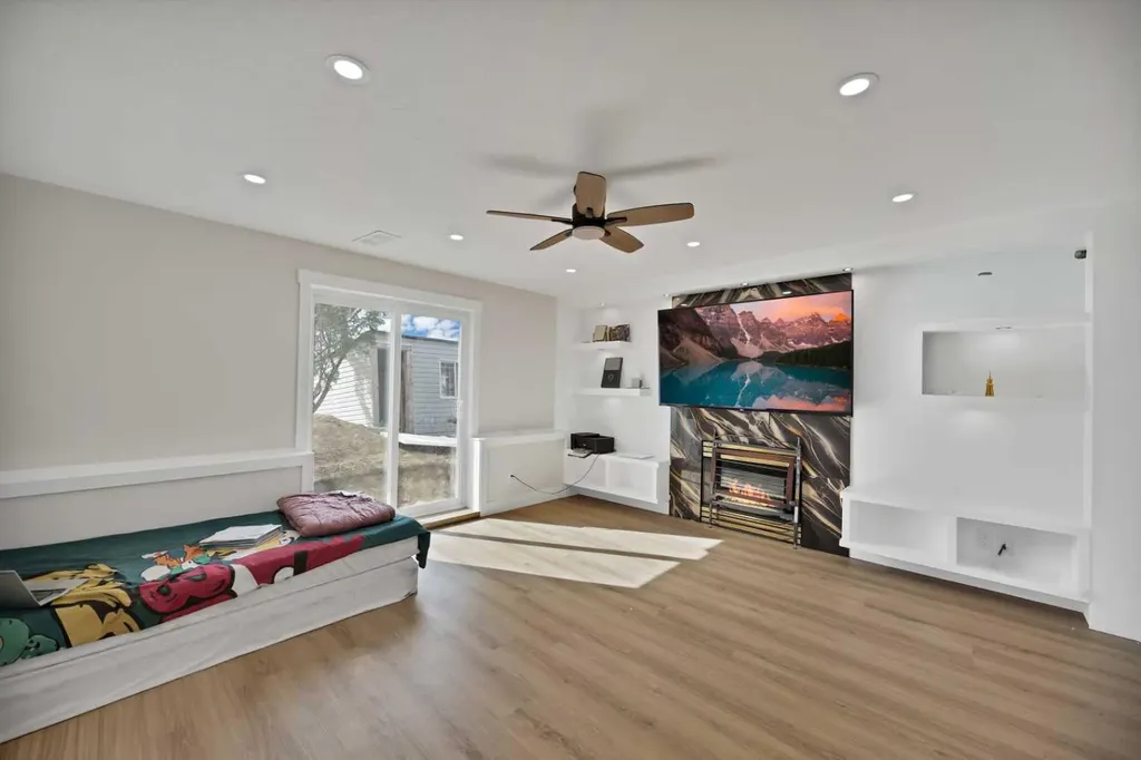 100 San Diego Green NE Calgary AB T1Y7C5