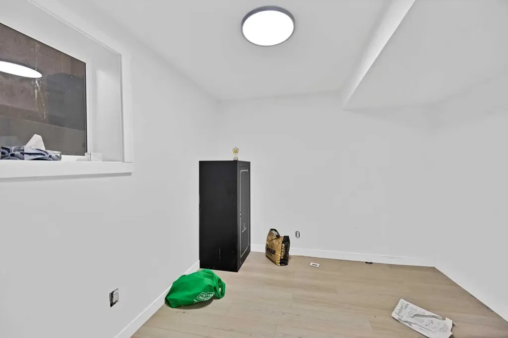 100 San Diego Green NE Calgary AB T1Y7C5