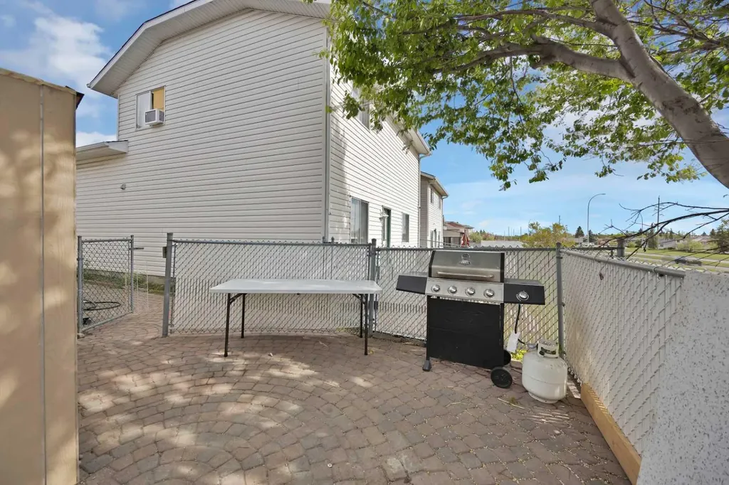 100 San Diego Green NE Calgary AB T1Y7C5