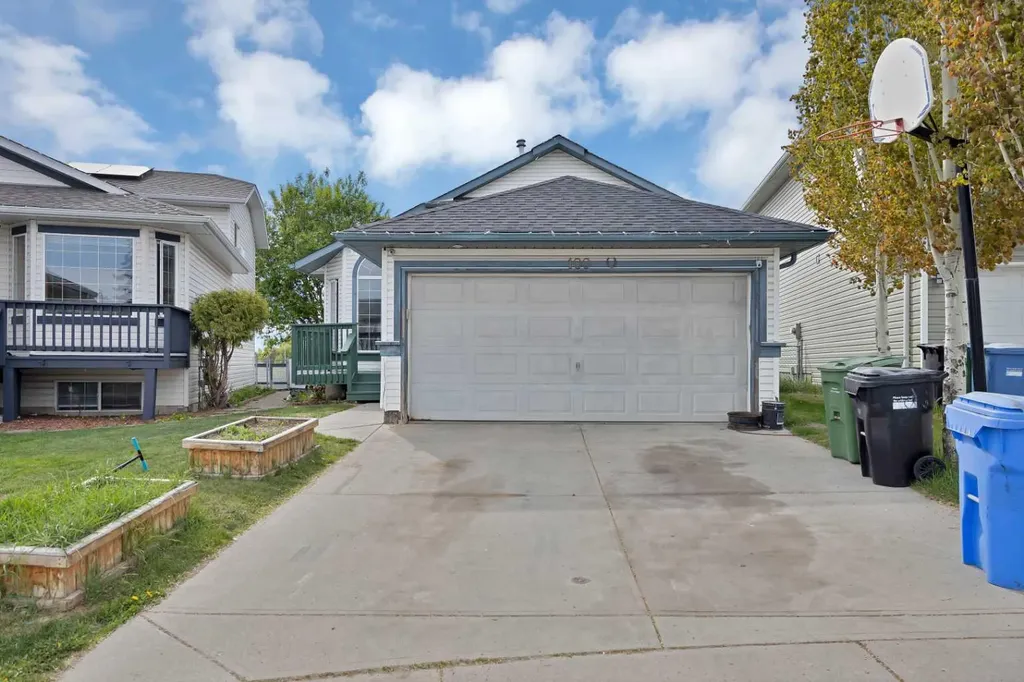 100 San Diego Green NE Calgary AB T1Y7C5