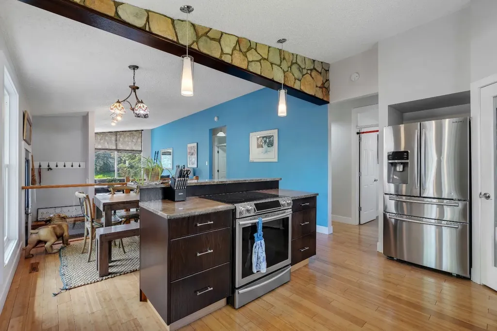6316 Crowchild Trail SW Calgary AB T3E 5R5