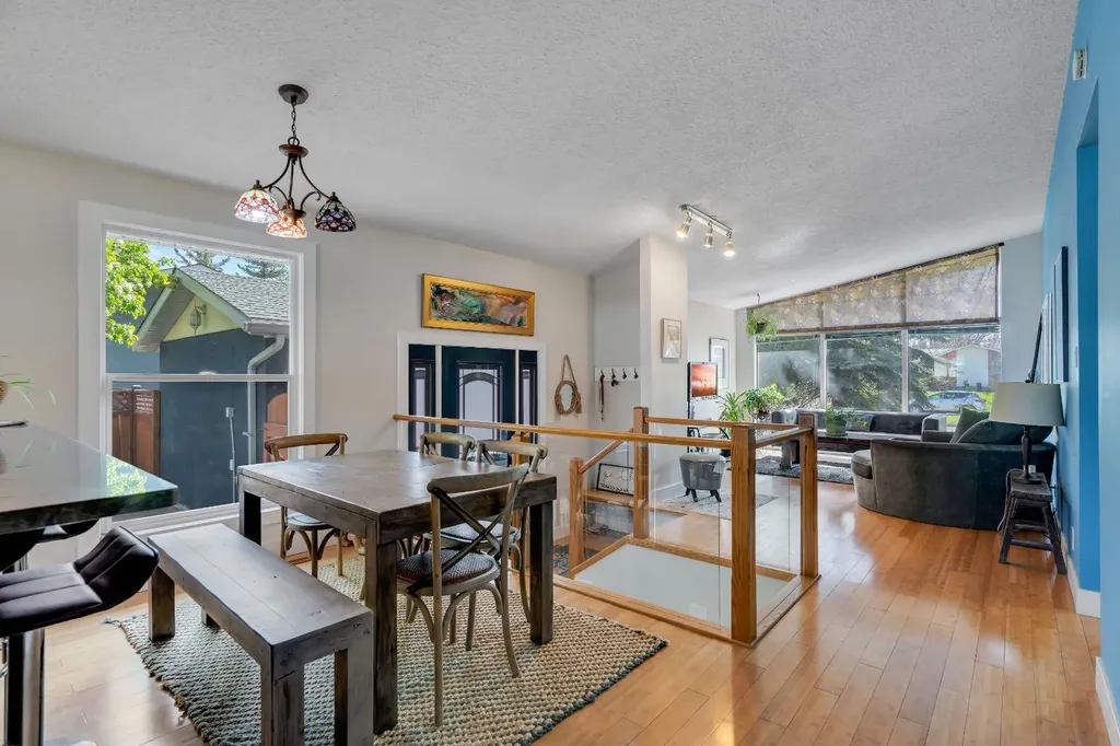 6316 Crowchild Trail SW Calgary AB T3E 5R5