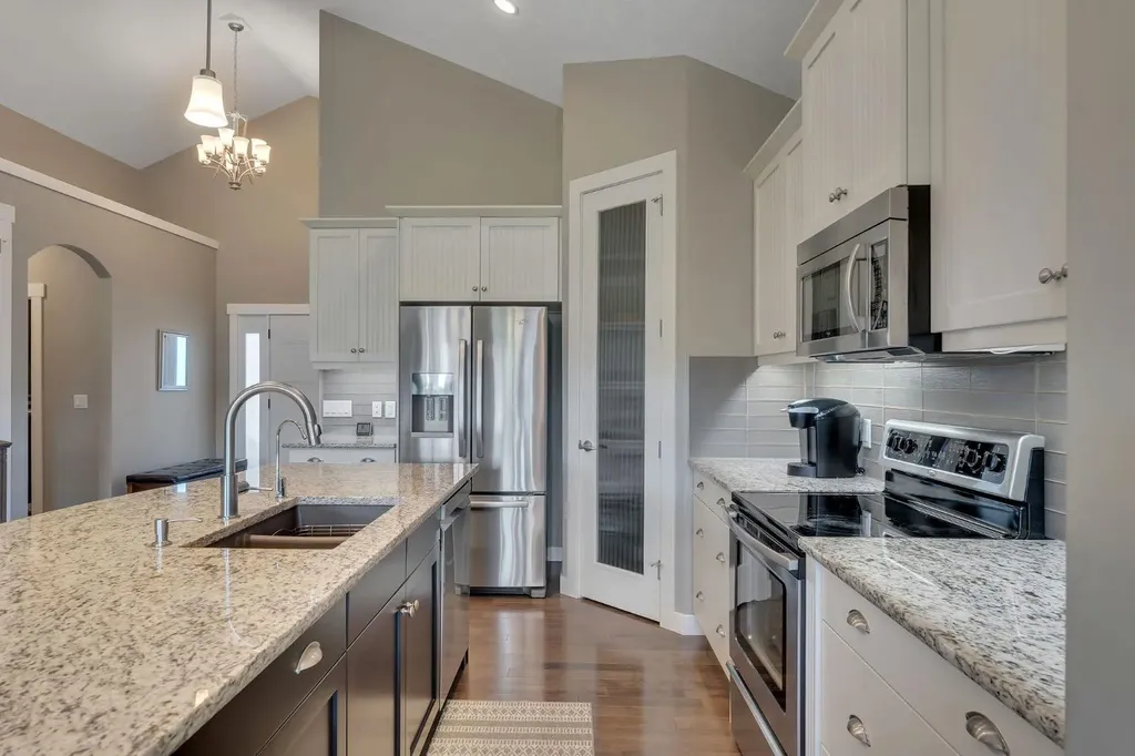 2381 Bayside Circle SW Airdrie AB T4B 0V4
