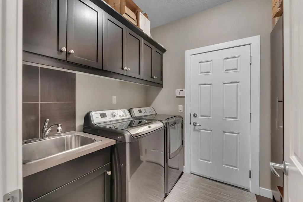 2381 Bayside Circle SW Airdrie AB T4B 0V4