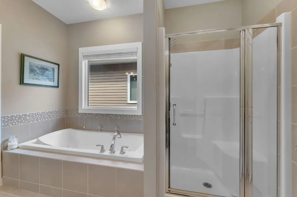 2381 Bayside Circle SW Airdrie AB T4B 0V4