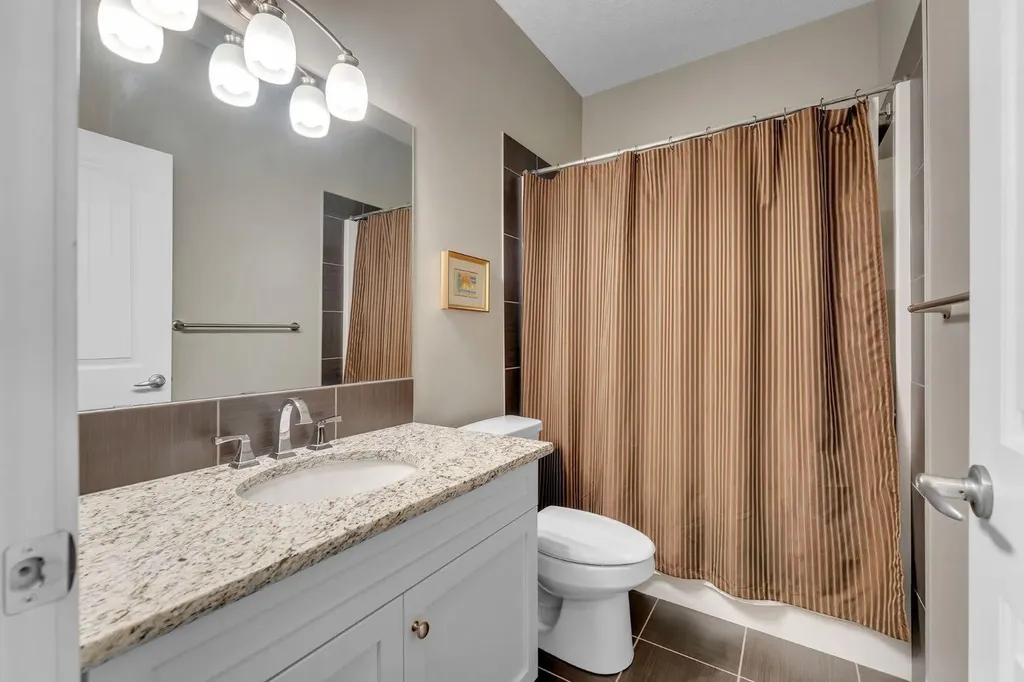 2381 Bayside Circle SW Airdrie AB T4B 0V4