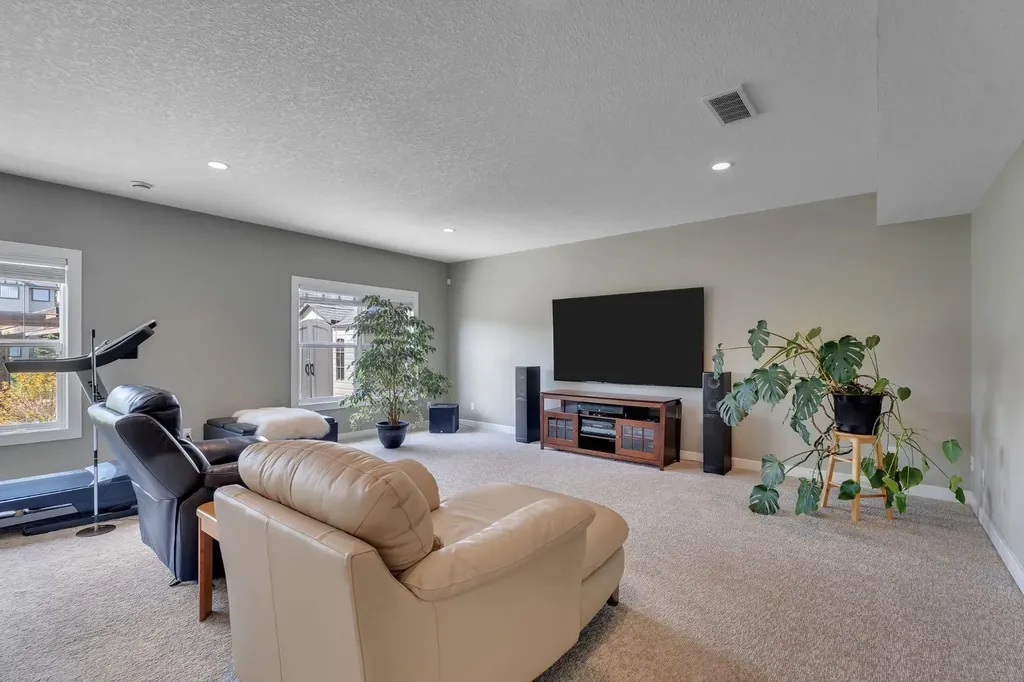 2381 Bayside Circle SW Airdrie AB T4B 0A8