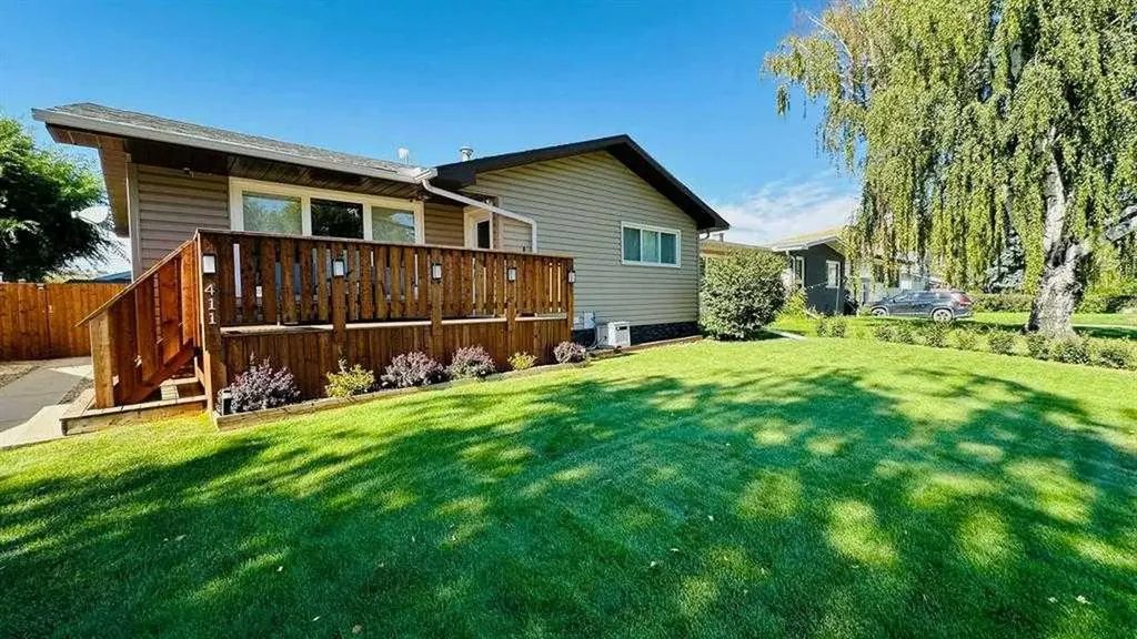 411 8 Street E Drumheller AB T0J 0Y5